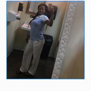 Meet your Posher, Ellie